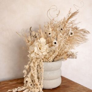 Aranjament Cream Breeze – din flori uscate si criogenate