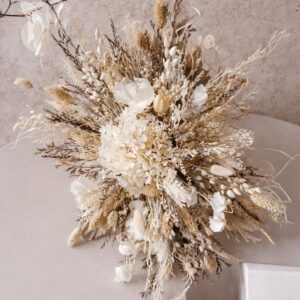 Aranjament Soft Neutrals din flori uscate si criogenate