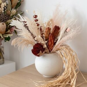 Aranjament Amber Breeze – mix flori uscate & stabilizate în vas ceramic